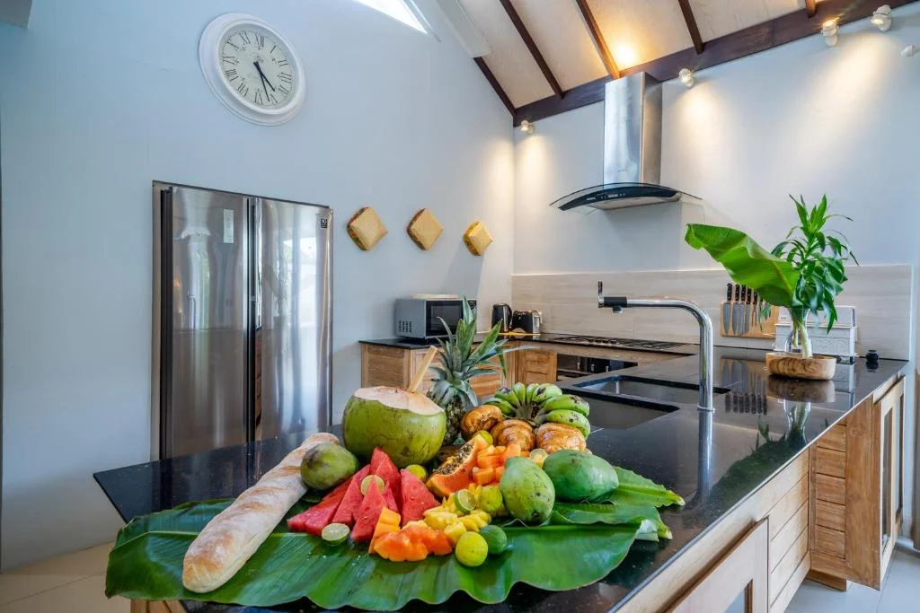 Chic 4-Bedroom Villa with Private Pool in Central Sanur – Walk to Beach & Shops — image 9