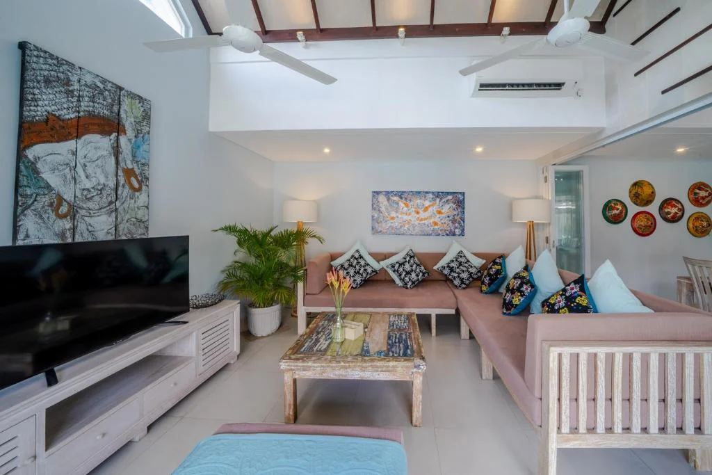 Chic 4-Bedroom Villa with Private Pool in Central Sanur – Walk to Beach & Shops — image 7