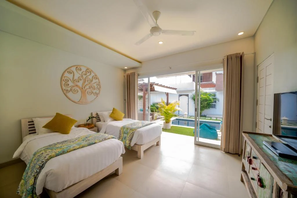 Chic 4-Bedroom Villa with Private Pool in Central Sanur – Walk to Beach & Shops — image 18
