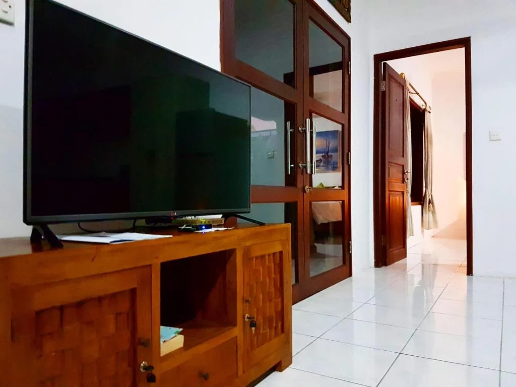 Charming 2-Bedroom Balinese-Style Villa in Central Sanur — image 4