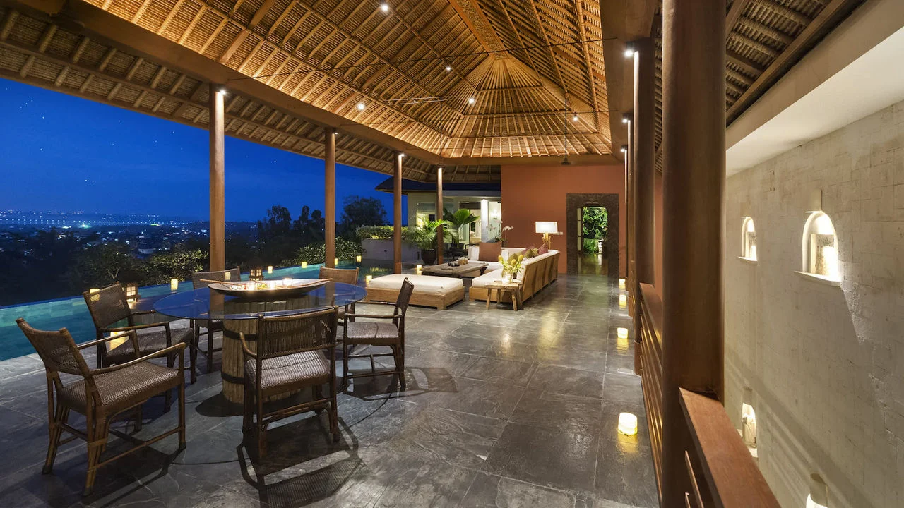 6-Bedroom Luxury Villa on the Hill in Jimbaran — image 5