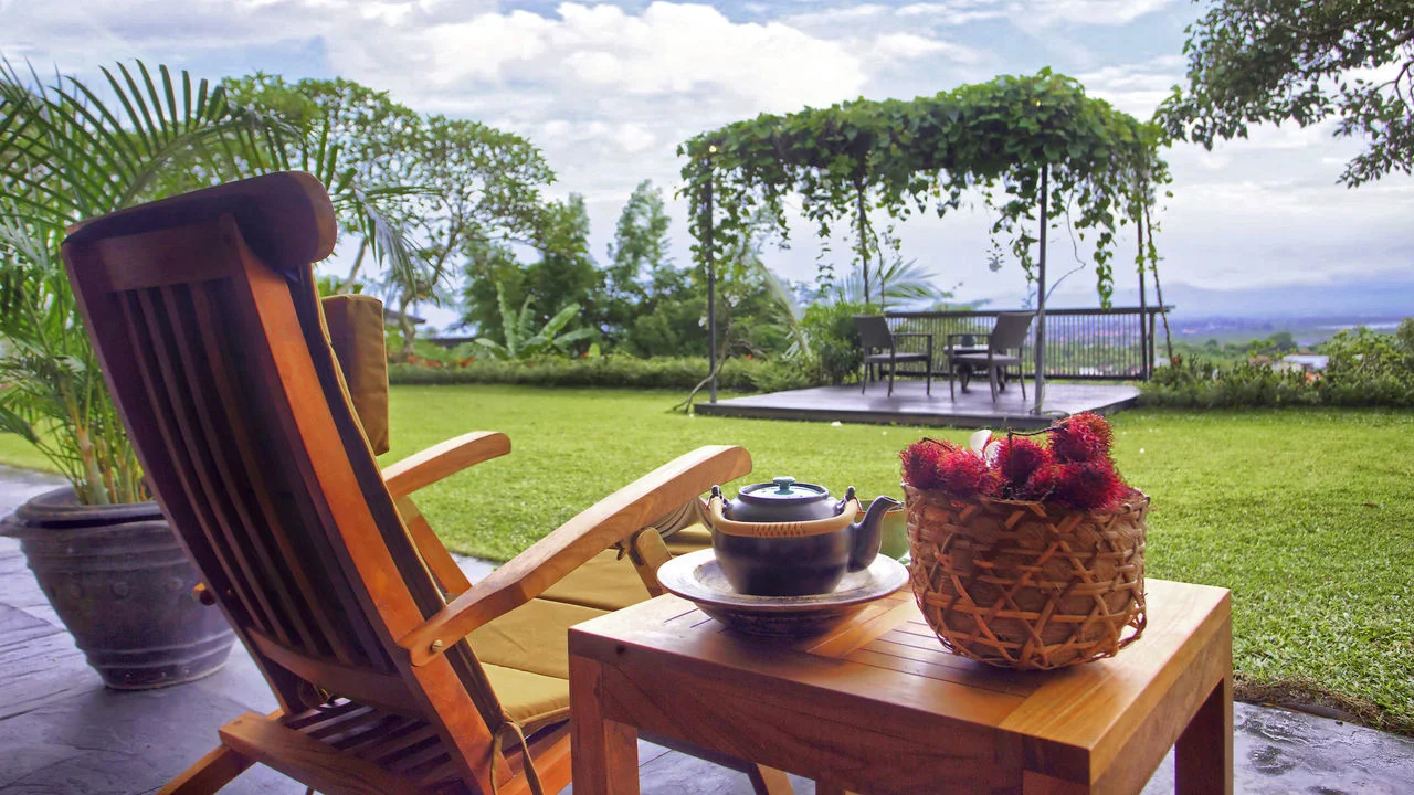 6-Bedroom Luxury Villa on the Hill in Jimbaran — image 16