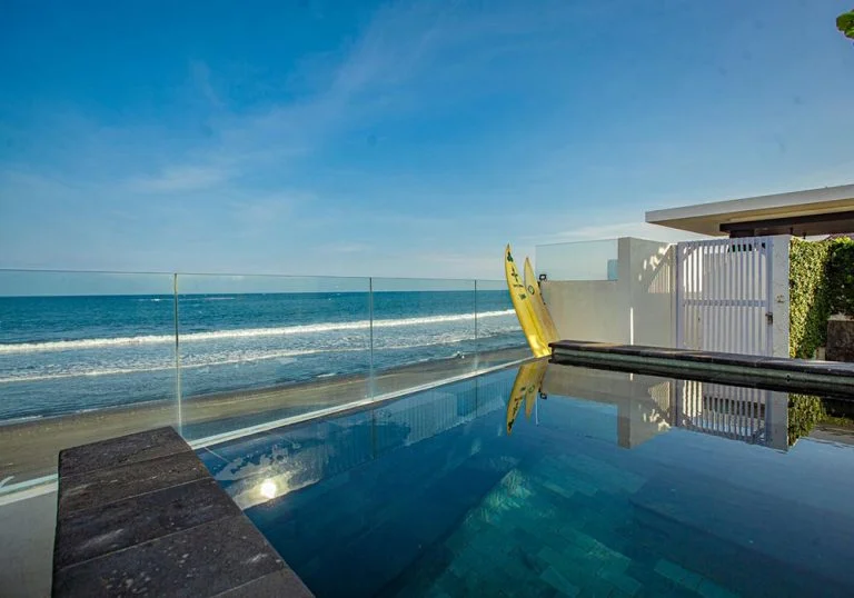 Your Dream Bali Escape: Elegant 3-Bedroom Beachfront Villa with Infinity Pools — image 4