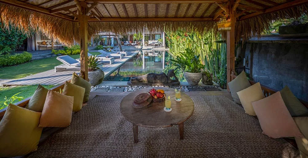 Oceanfront 4-Bedroom Sanctuary in Tanah Lot, Bali — image 5