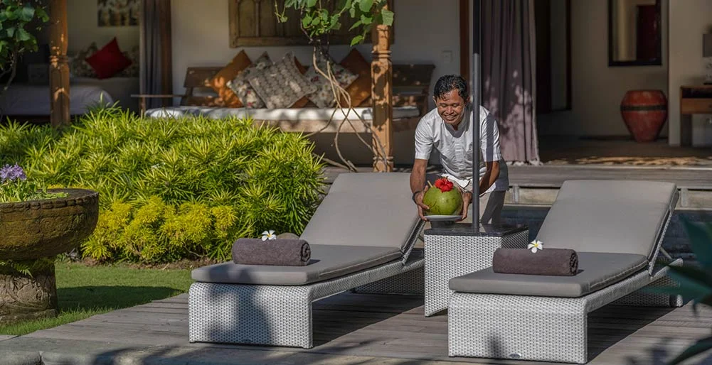 Oceanfront 4-Bedroom Sanctuary in Tanah Lot, Bali — image 15