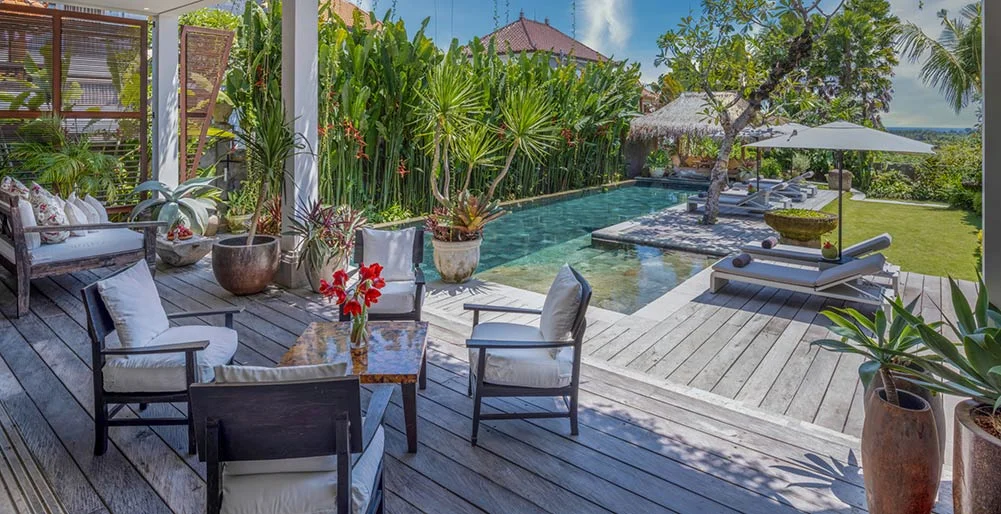 Oceanfront 4-Bedroom Sanctuary in Tanah Lot, Bali — image 11