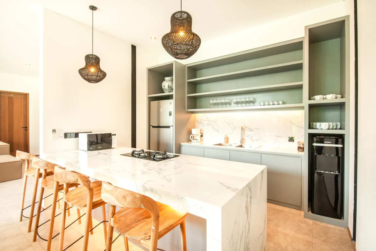 Luxury 4-Bedroom Villa in Pererenan Canggu with Private Pool — image 7