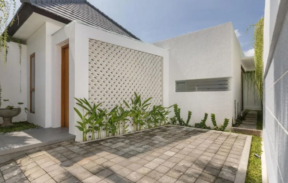 Villa Seminyak – 2 Bedrooms Luxury Villas with Private Pools — image 8