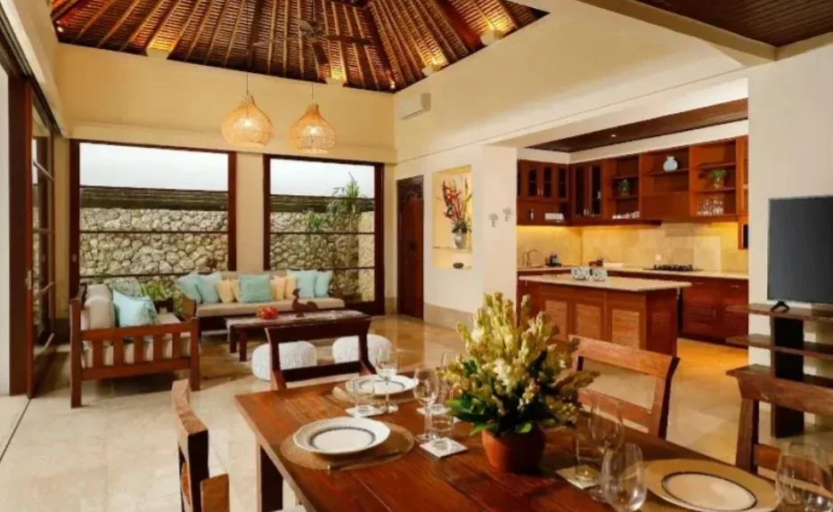 3BR Luxury Modern Villa Near Beach in Jimbaran — image 6