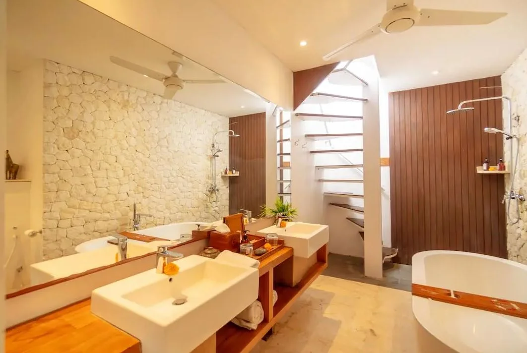 1BR Honeymoon Villa with Ocean View and Private Pool in Jimbaran — image 15