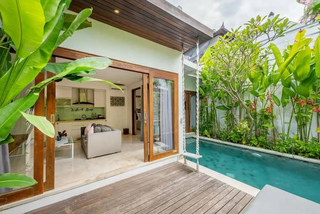 1BR Honeymoon Villa with Ocean View and Private Pool in Jimbaran — image 3