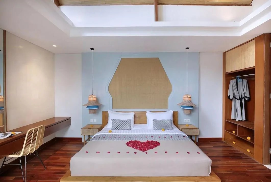 2BR Romantic Honeymoon Villa with Private Pool in Sanur — image 8