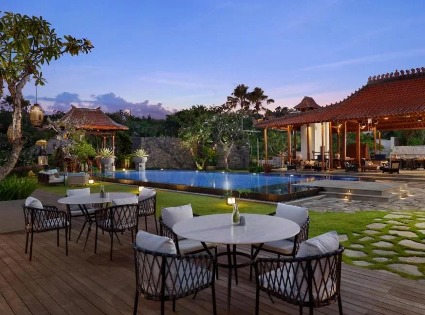 10BR Luxury Cliffside Villa in Jimbaran – The Essence of Luxury — image 3