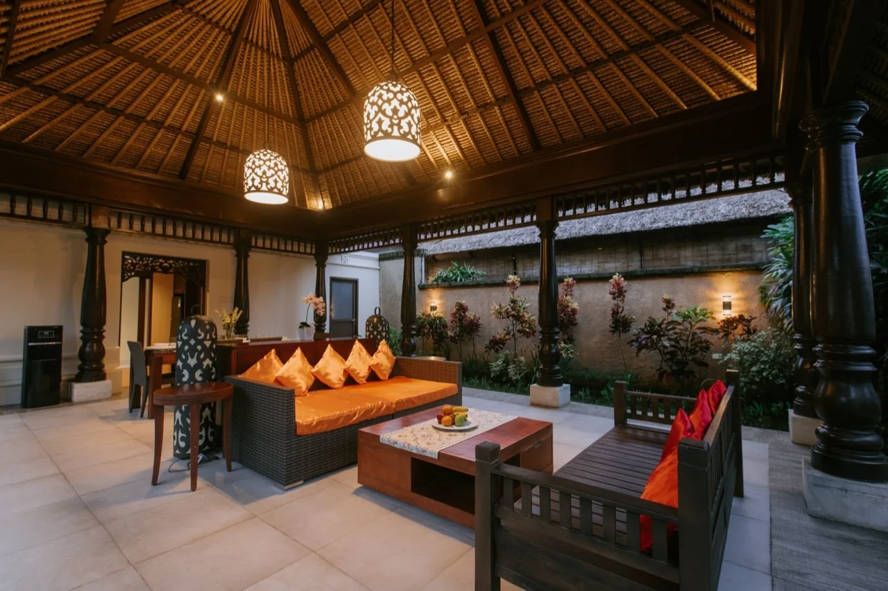 3BR Private Tropical Paradise Villa in Jimbaran — image 9