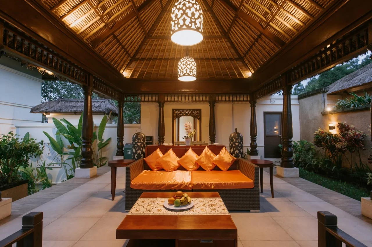 3BR Private Tropical Paradise Villa in Jimbaran — image 8