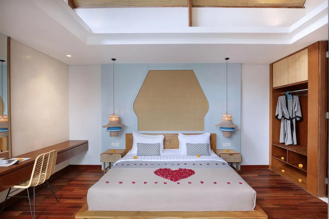 Romantic 1–2BR Villa with Private Pool & Bathtub in Sanur — image 15
