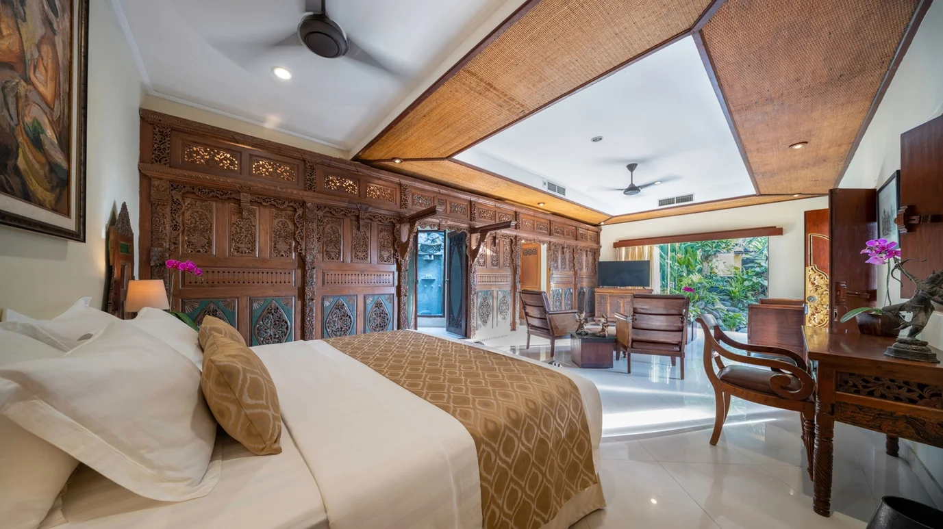 Beachfront 5 Bedroom Villa with Direct Ocean Access in Sanur – BVI1130 — image 17