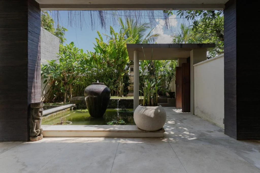 Beachfront 4-Bedroom Escape in Cemagi Canggu – Private Pool Villa by the Beach — image 17
