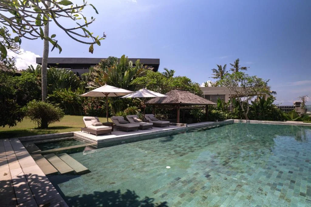 Beachfront 4-Bedroom Escape in Cemagi Canggu – Private Pool Villa by the Beach — image 8