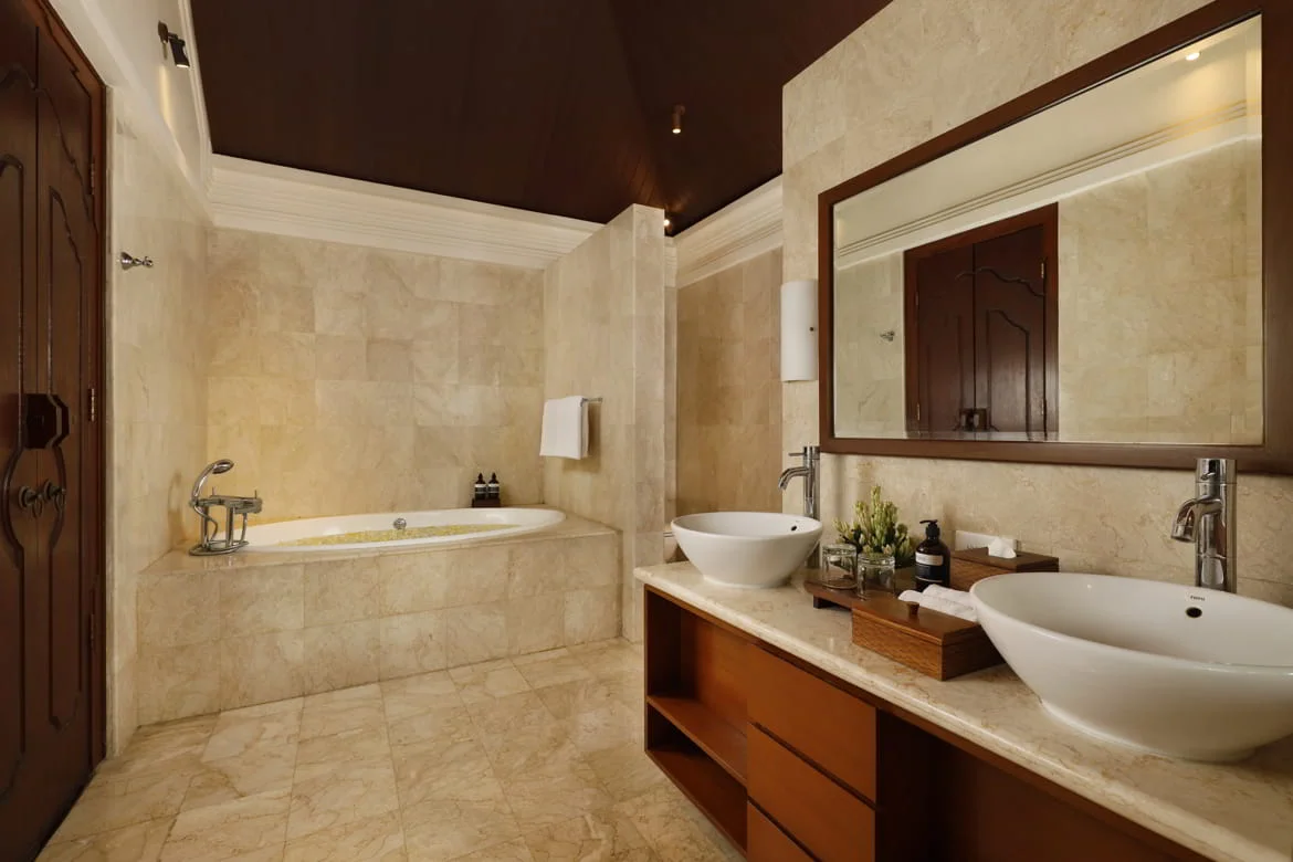 3-Bedroom Villa with Private Pool in Central Jimbaran — image 8
