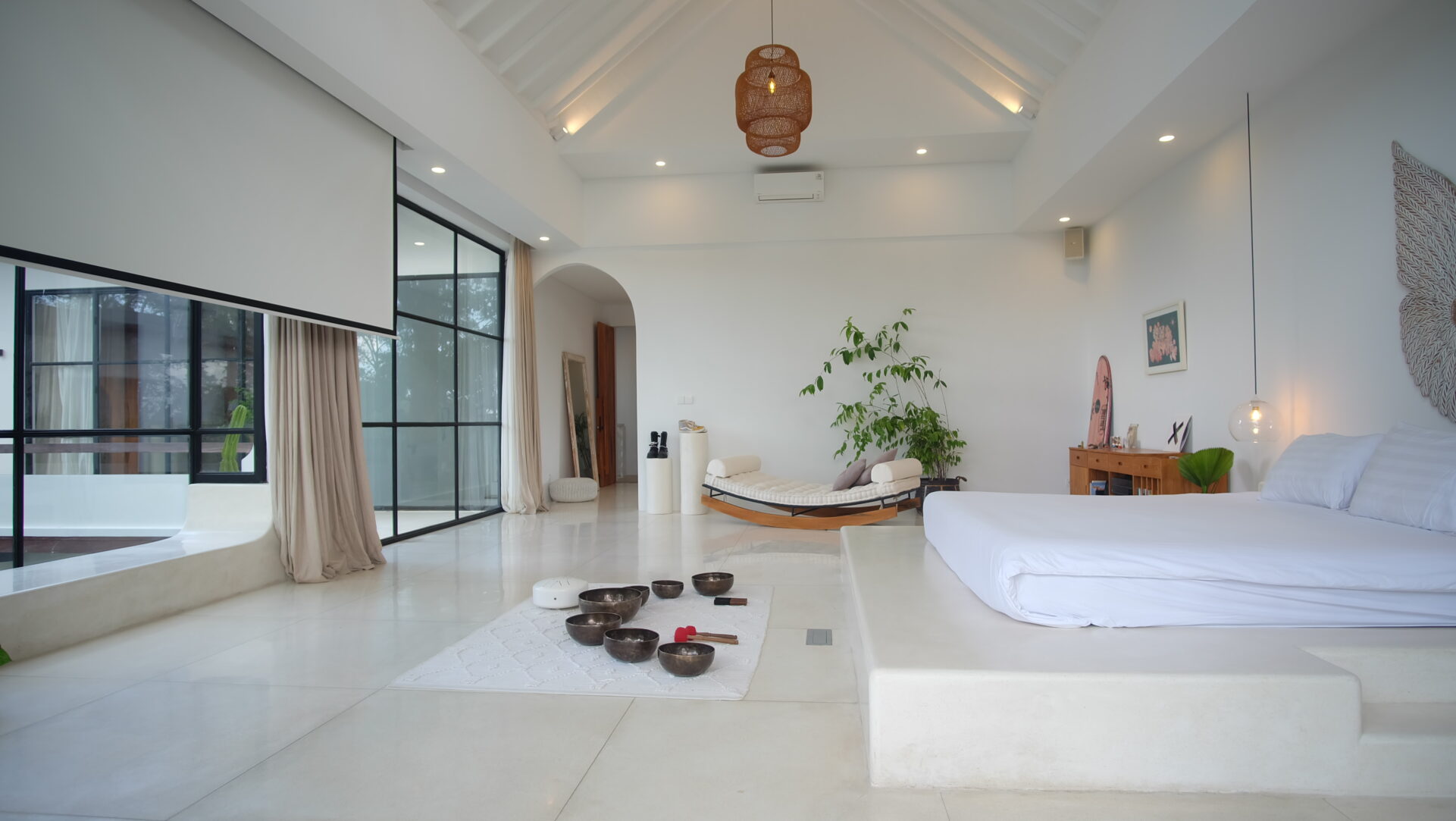 Spacious family villa near the beach — image 14