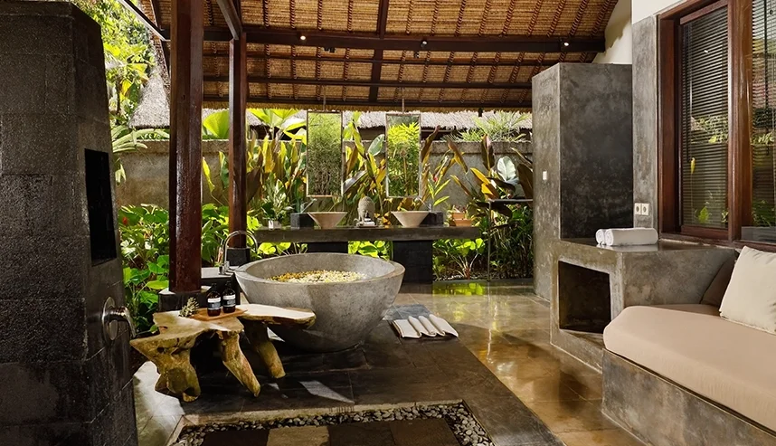 Riverside Jungle 1-Bedroom Villa in Tabanan – Private Natural Retreat — image 3