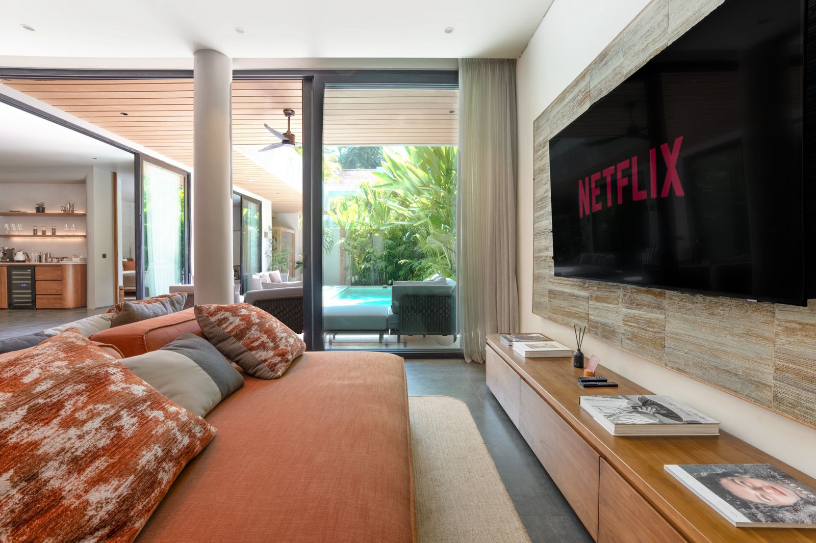 Elegant 4-Bedroom Riverside Villa for Monthly Rent in Pererenan — image 16