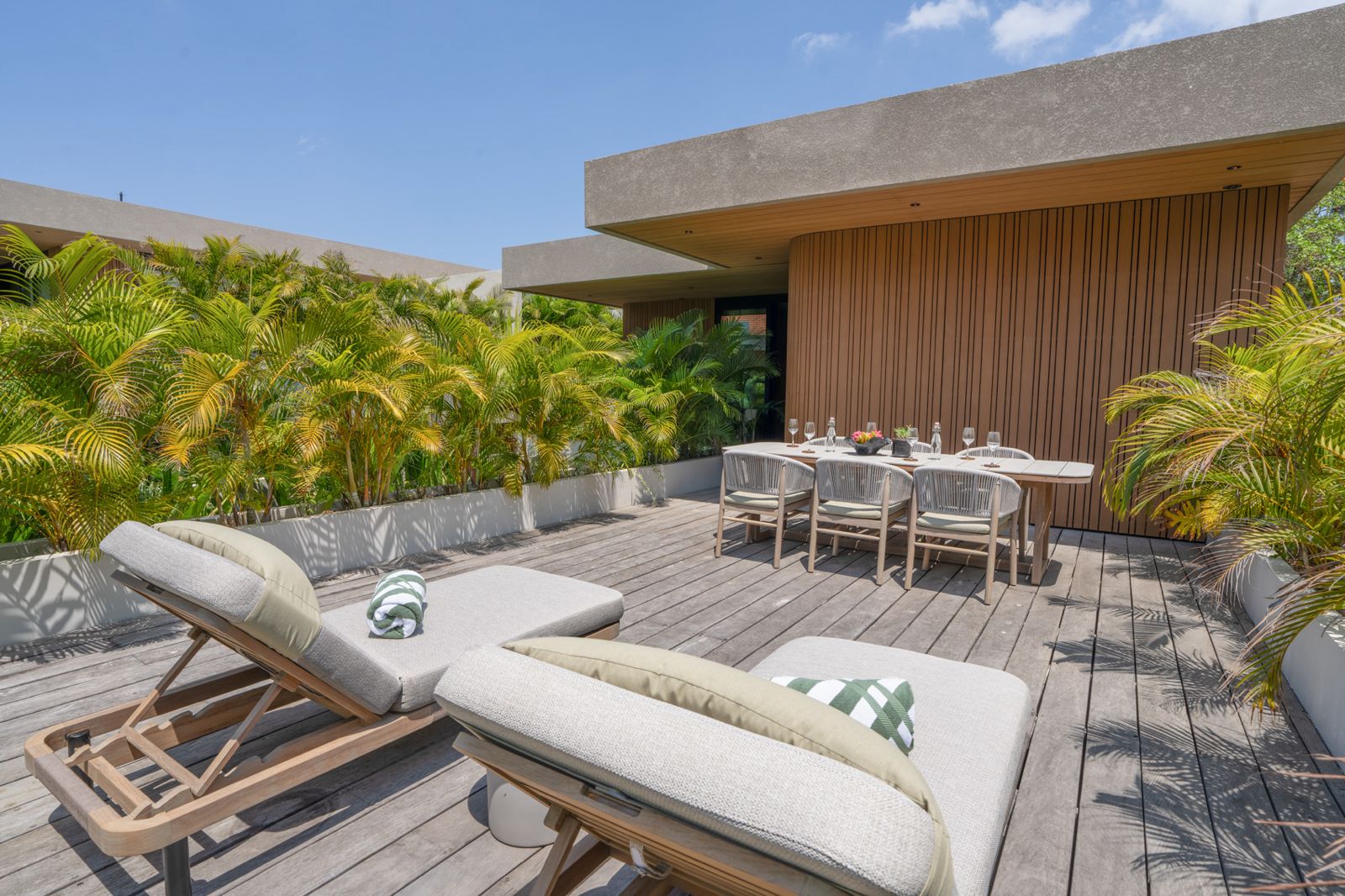 Elegant 4-Bedroom Riverside Villa for Monthly Rent in Pererenan — image 8