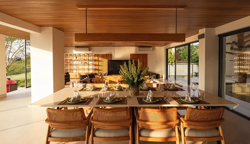 Elegant 4-Bedroom Villa with Golf View in Pecatu — image 5