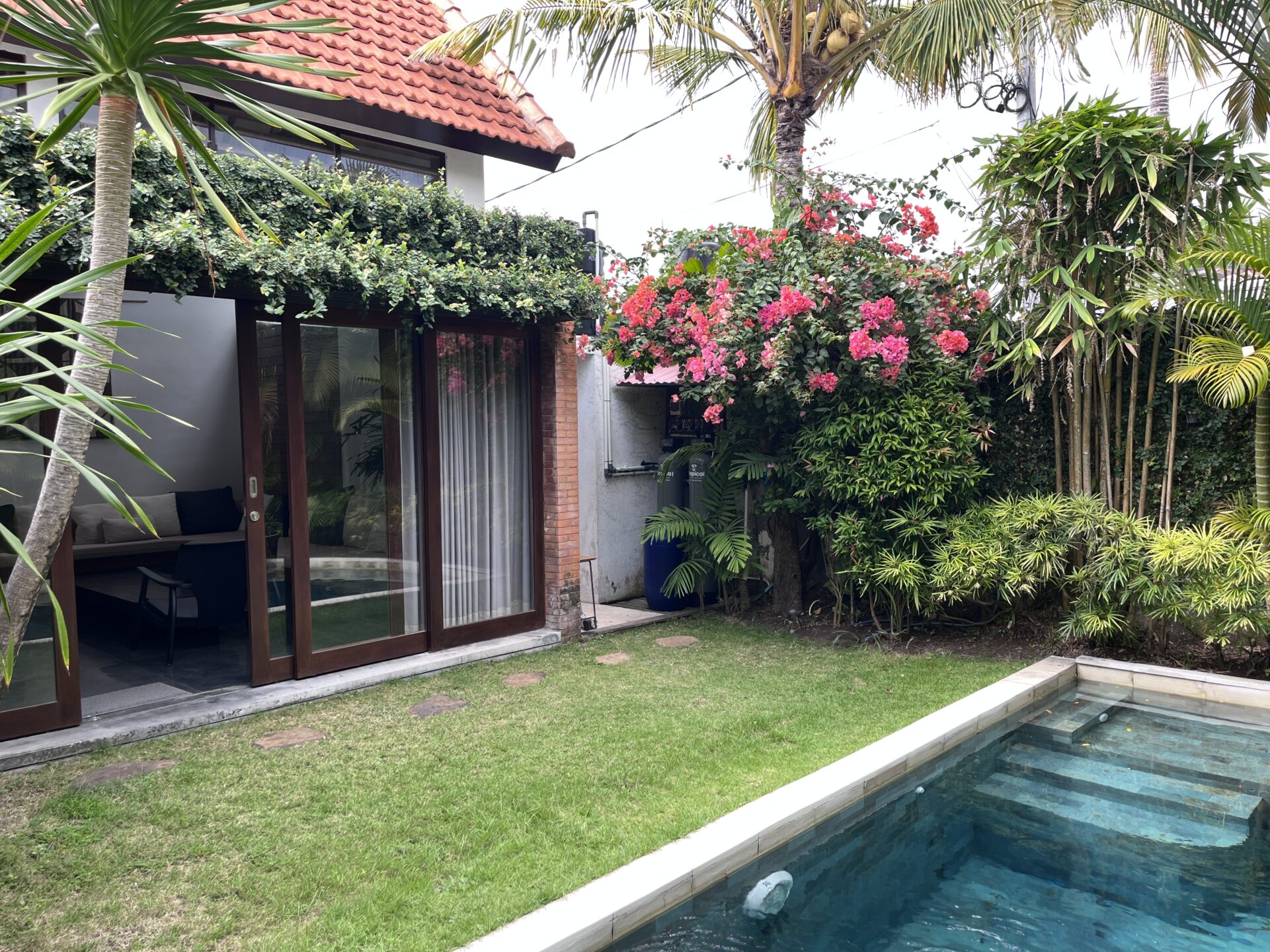 Bali Villa Long Term Rentals in Umalas — image 1