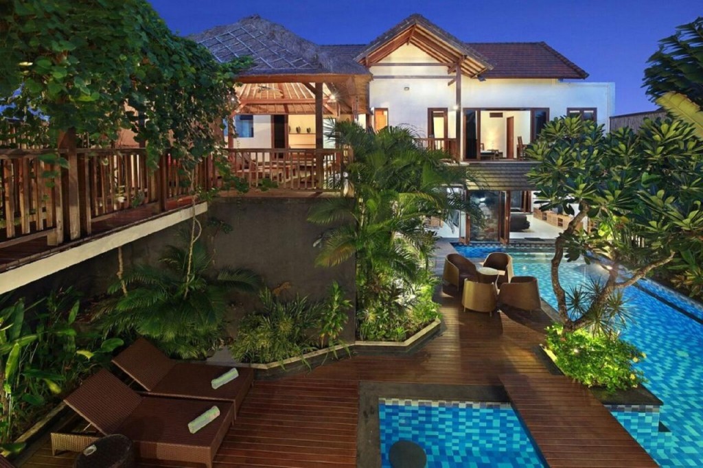 VILLA BLUE — 6BR Villa Rental in Seminyak — image 2