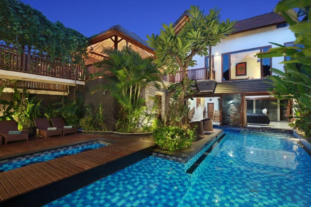 VILLA BLUE — 6BR Villa Rental in Seminyak — image 7