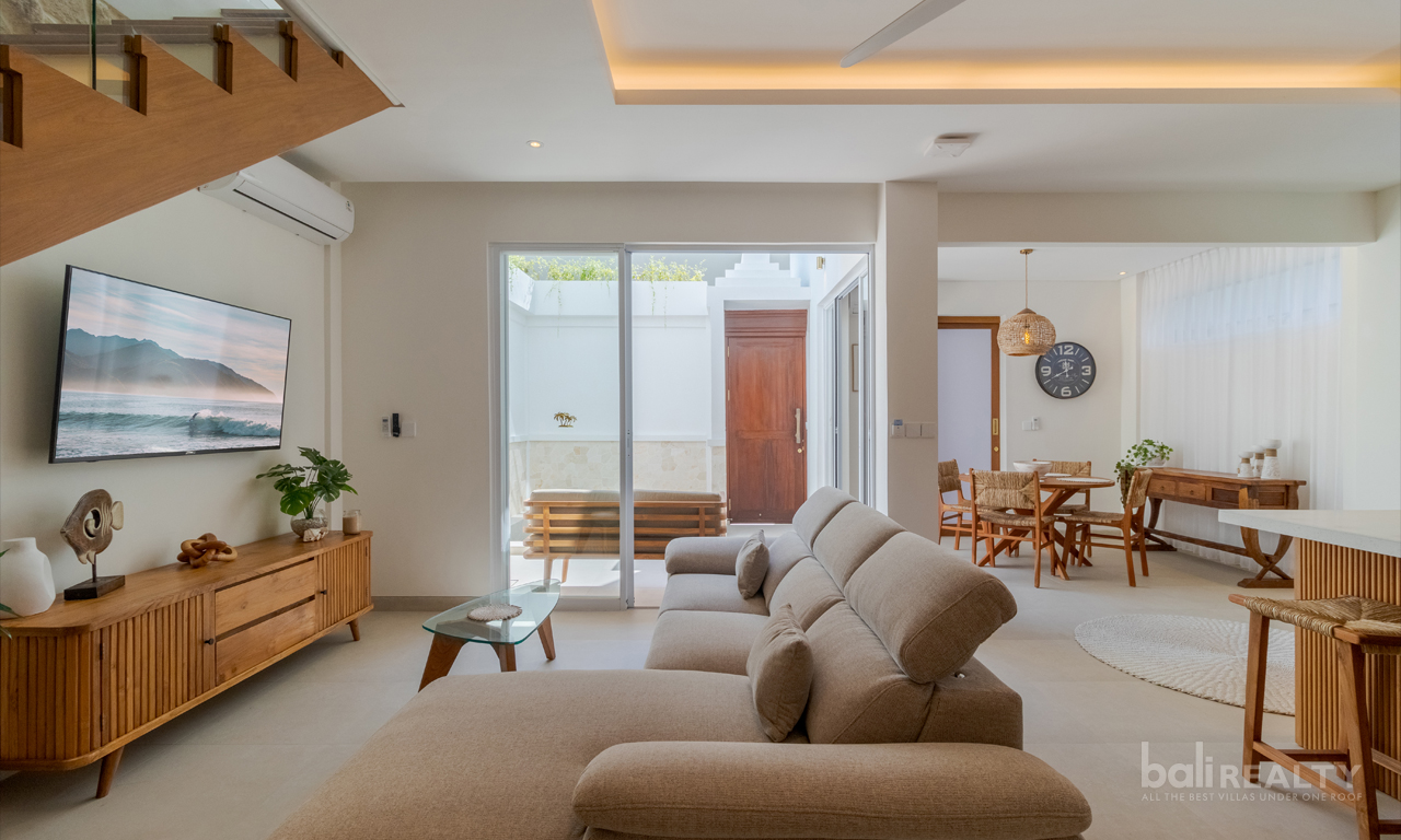 Long Lease Two-Bedroom Villa in Prime Central Legian 2973 — image 1