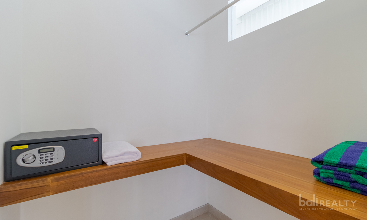 Long Lease Two-Bedroom Villa in Prime Central Legian 2973 — image 8