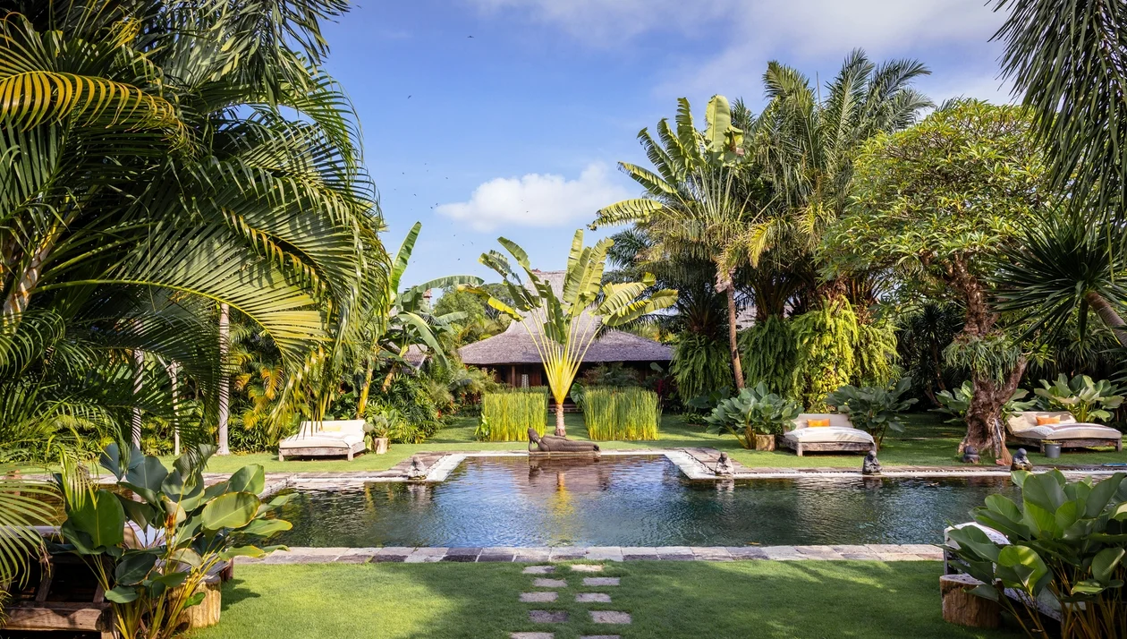 Luxe 5BR Canggu Villa – Heritage Charm, 150m to the Beach – BVI4772 — image 6