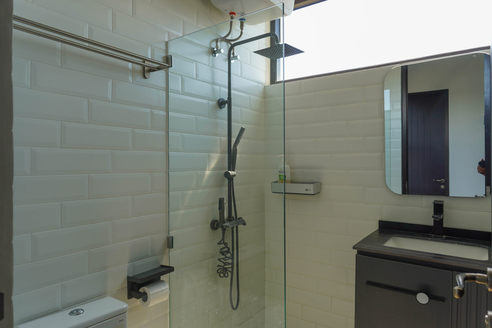 Modern 3-Bedroom Villa for Yearly Rent in Jimbaran — image 15