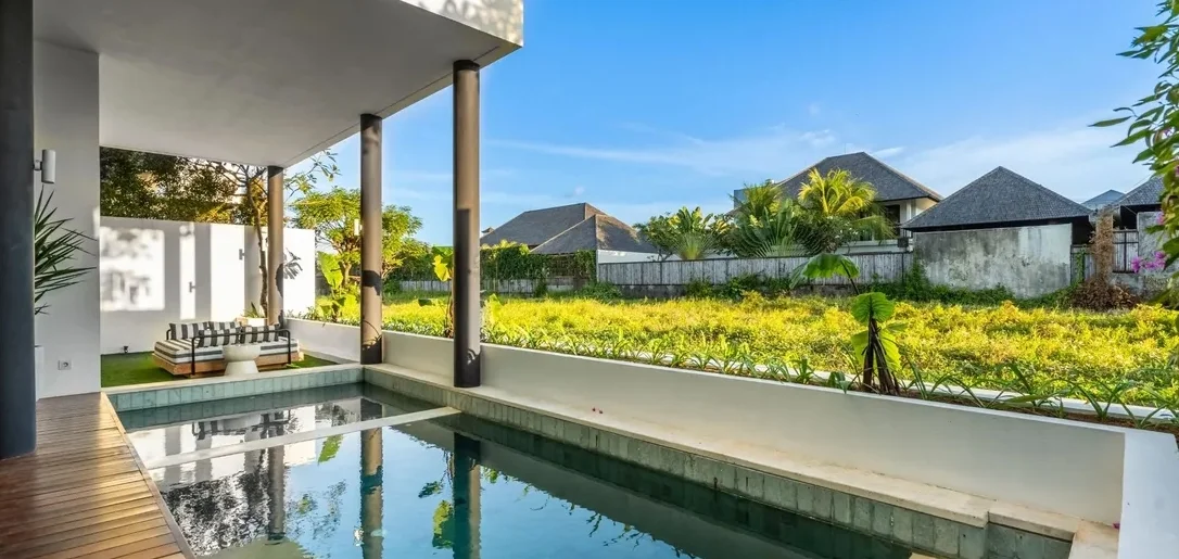 3-Bedroom Private Pool Villa Rental in Berawa Canggu – Modern Villa — image 5