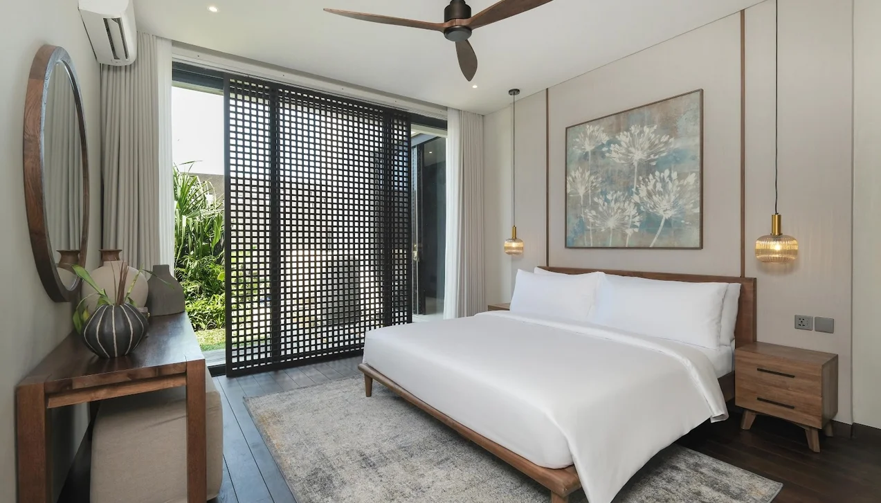 3-Bedroom Villa with Rooftop Pool in Pererenan Canggu – Modern Villa — image 5
