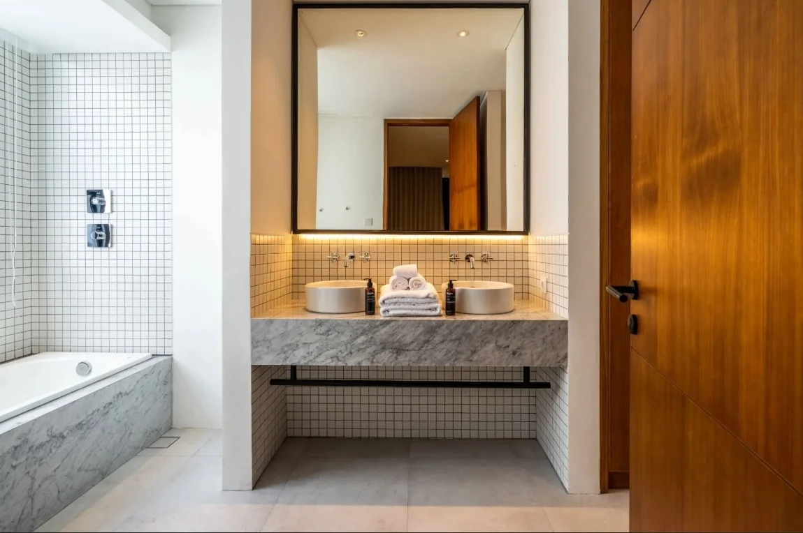 3-Bedroom Private Pool Villa Rental in Berawa Canggu – Modern Villa — image 12