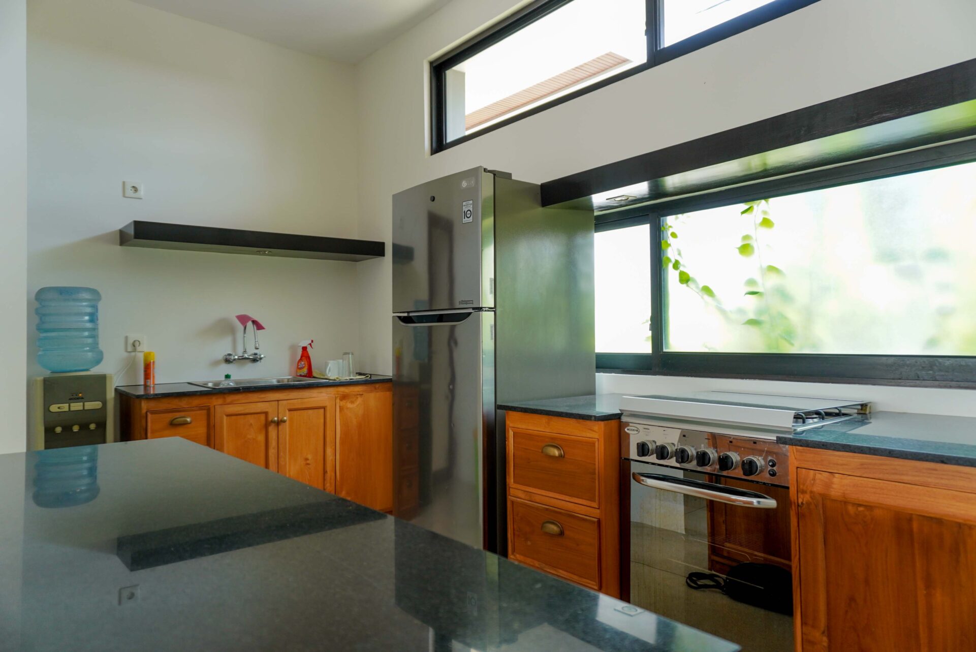 Modern 3 bedroom villa in Central Seminyak — image 8
