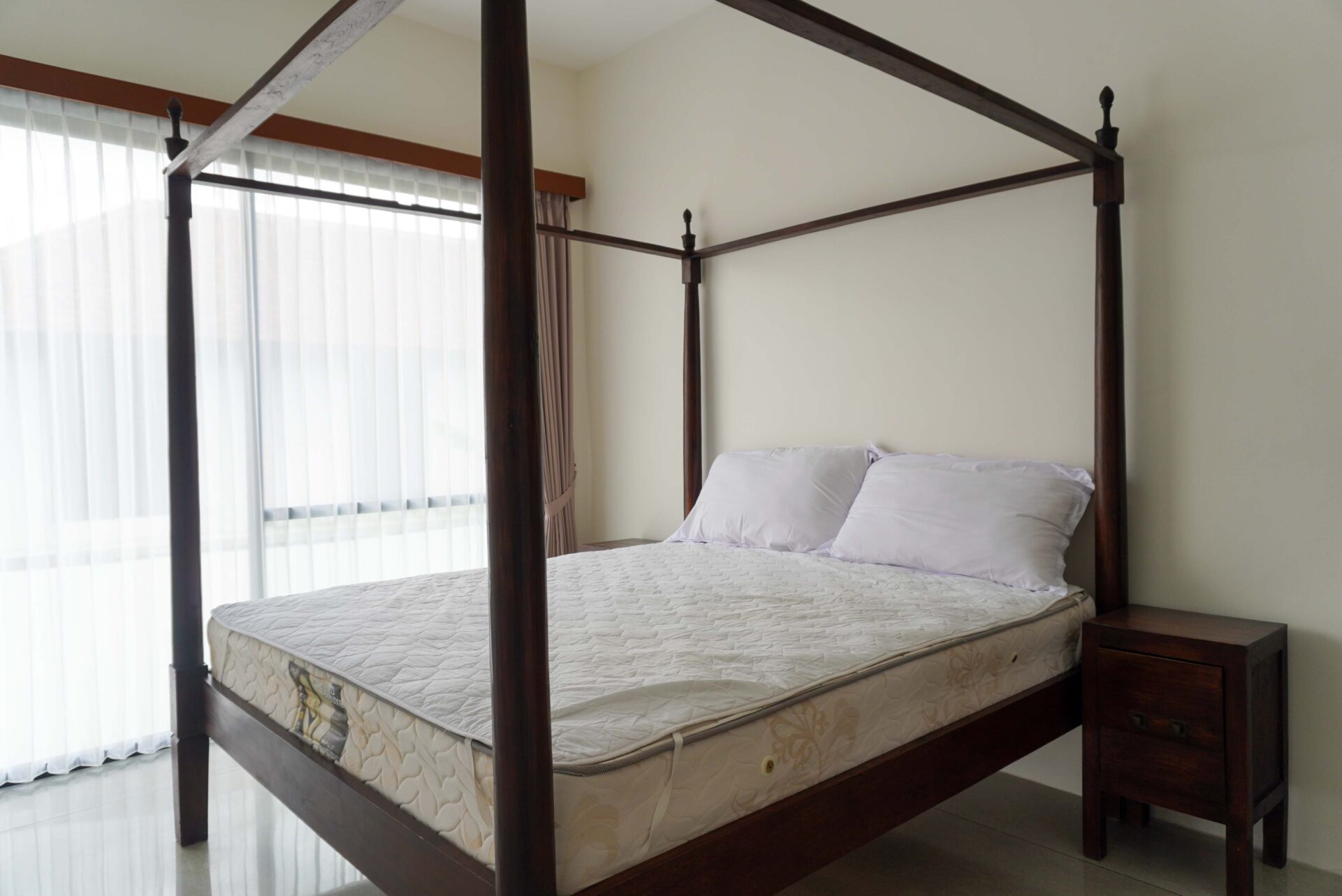 Modern 3 bedroom villa in Central Seminyak — image 13