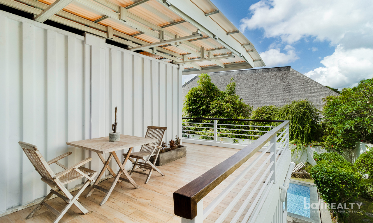 Prime Pererenan Location: Modern Four-Bedroom Villa with Jacuzzi and Rooftop, just a Short Walk to the Beach 2964 — image 3