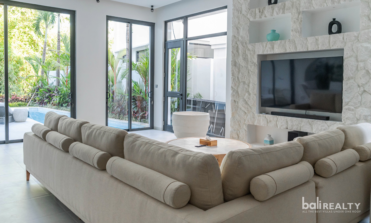 River view 3 bedroom Villa in Central Pererenan Beachside – 3010 — image 7