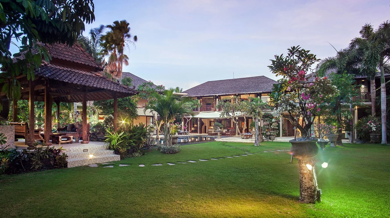 Private 4-Bedroom Estate with Pool & Staff in Canggu – BVI619 — image 3