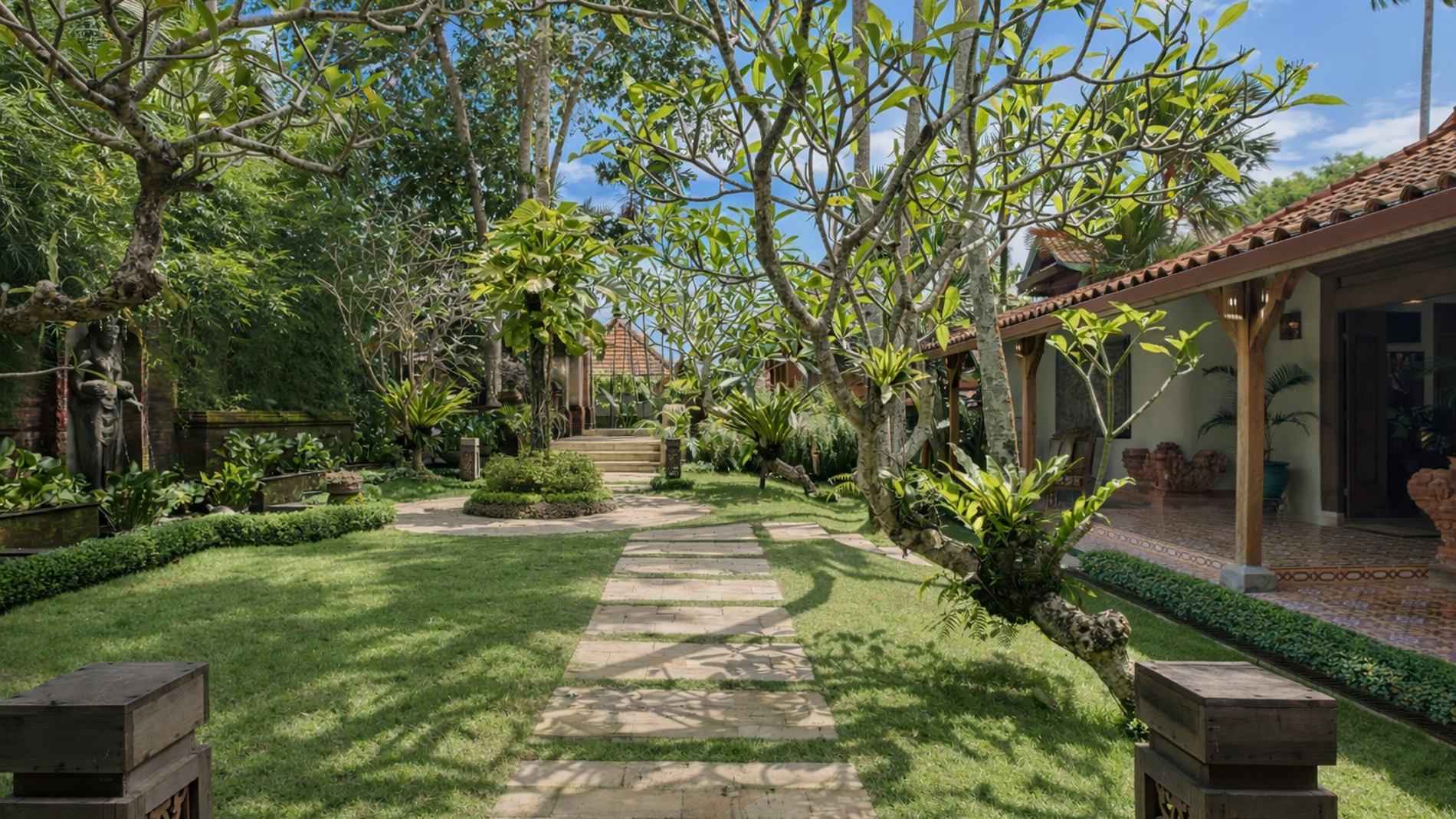 Rumah Melati Estate ~ Asia Holiday Retreats, Luxury Villas. Handpicked by Experts — image 16