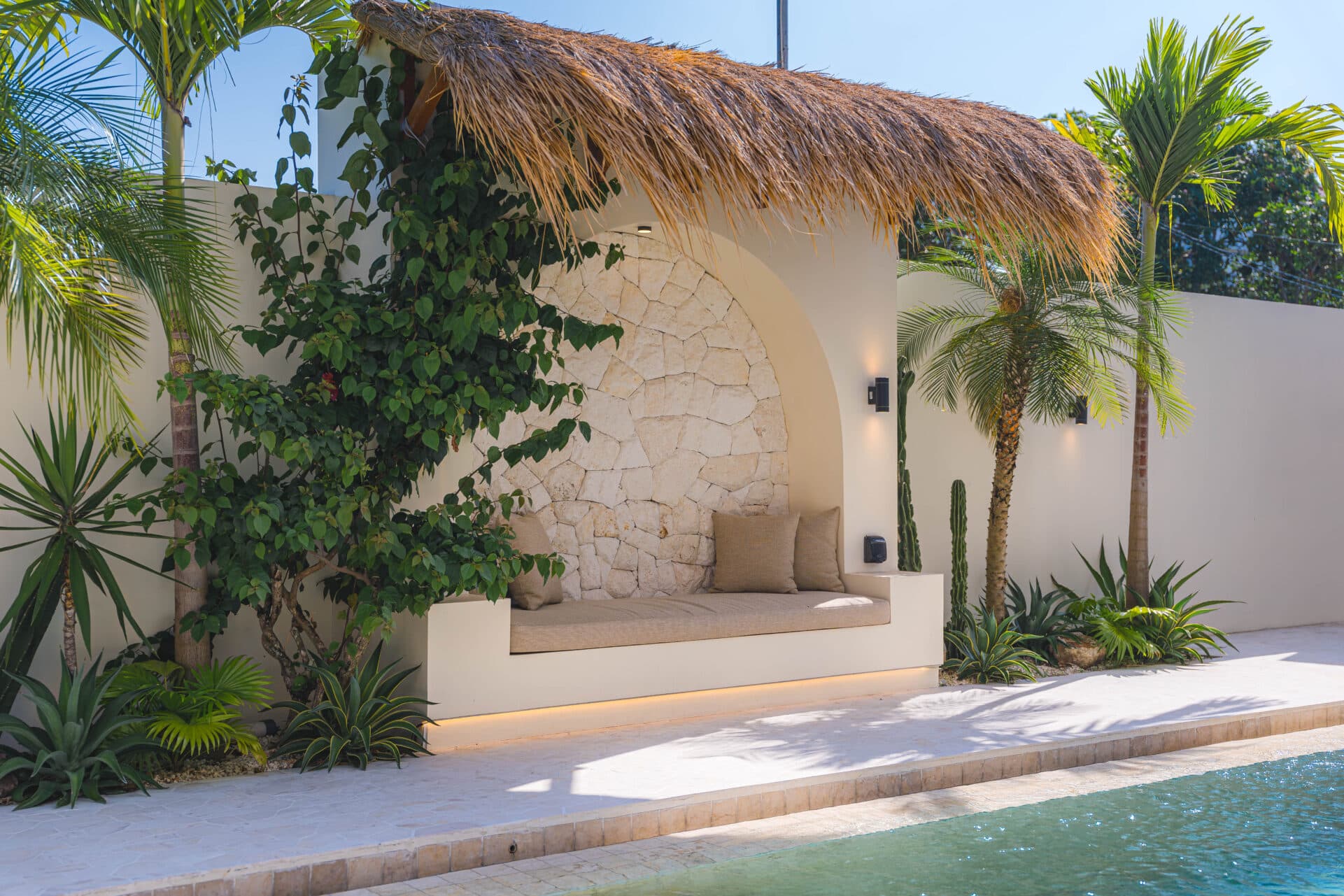 Rice Field Villa with Private Rooftop & Wellness Area in Munggu — image 5