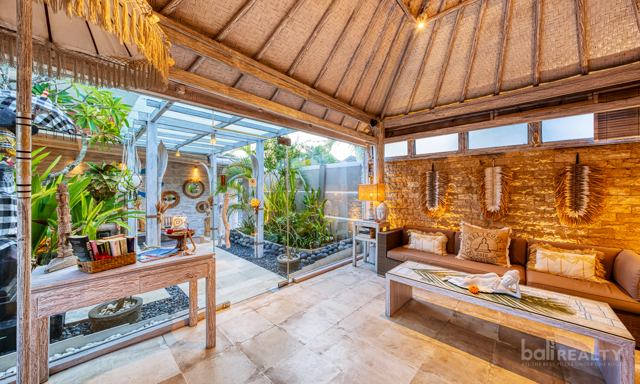 Fully Licensed Villa Complex for Sale in Seminyak – 8 Private Pool Villas + 4-Bedroom Residence 2961 — image 4