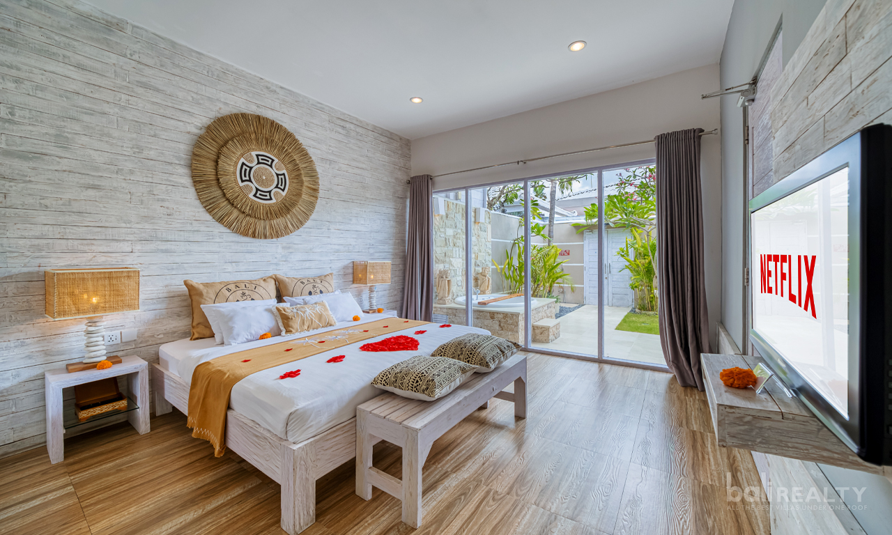 Fully Licensed Villa Complex for Sale in Seminyak – 8 Private Pool Villas + 4-Bedroom Residence 2961 — image 6