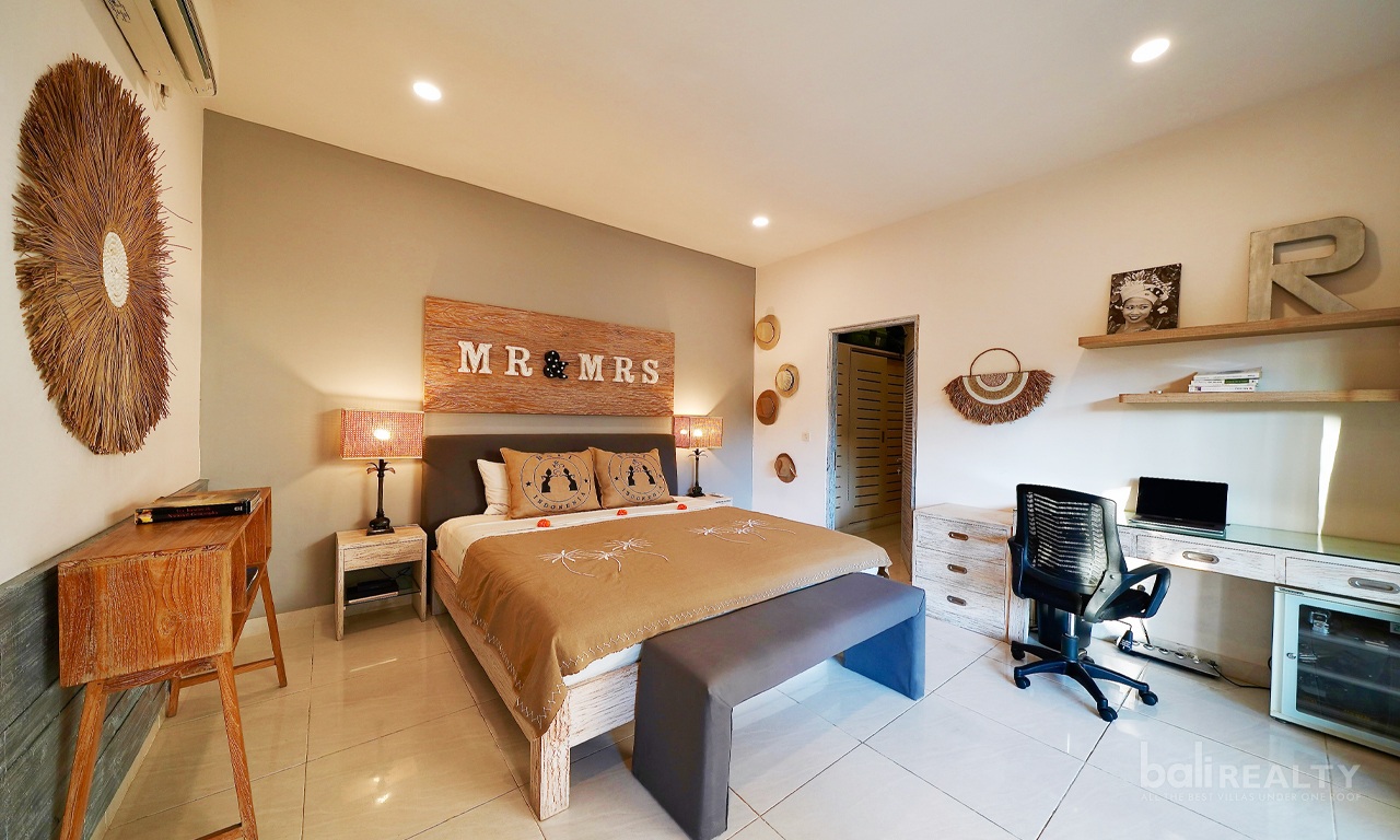 Fully Licensed Villa Complex for Sale in Seminyak – 8 Private Pool Villas + 4-Bedroom Residence 2961 — image 7