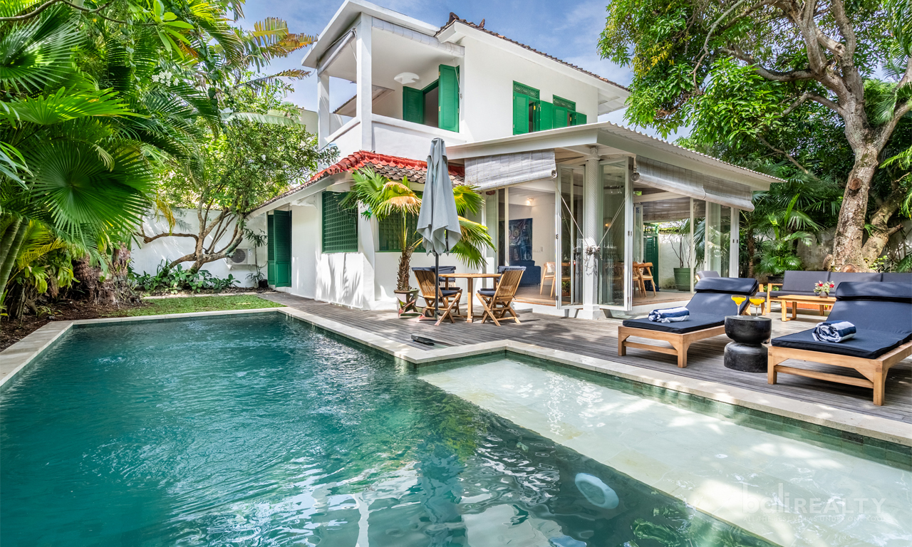 Strategically Located in Seminyak – Unique Three-Bedroom Leasehold Villa – 2982